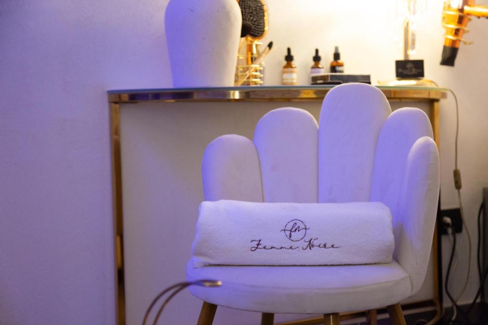 Femme Noir Luxury Spa Experience San Nicola la Strada Esterno foto