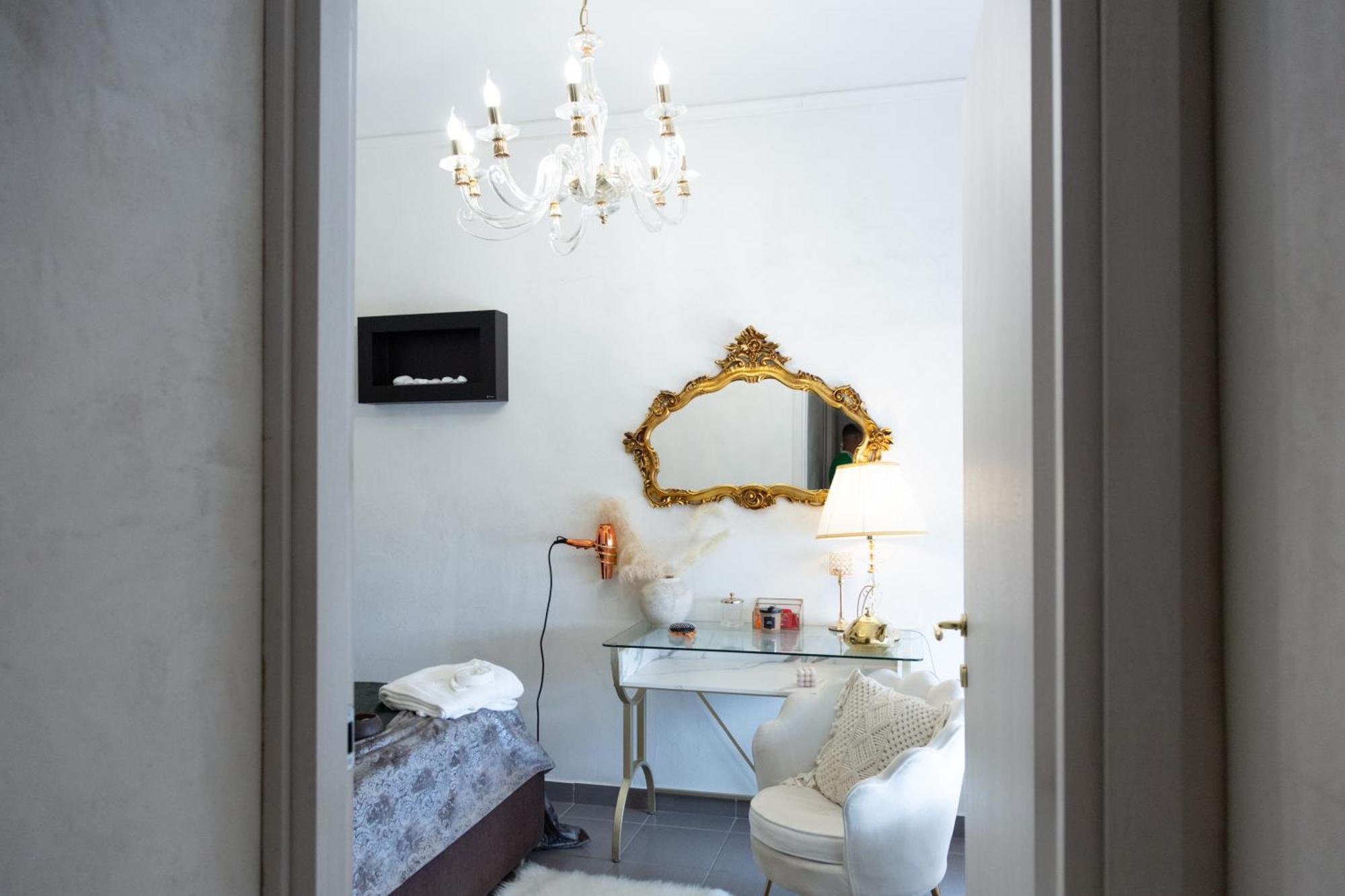 Femme Noir Luxury Spa Experience San Nicola la Strada Esterno foto